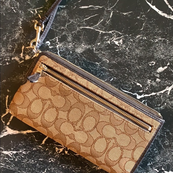 Brown Coach Wallet - Picture 3 of 3